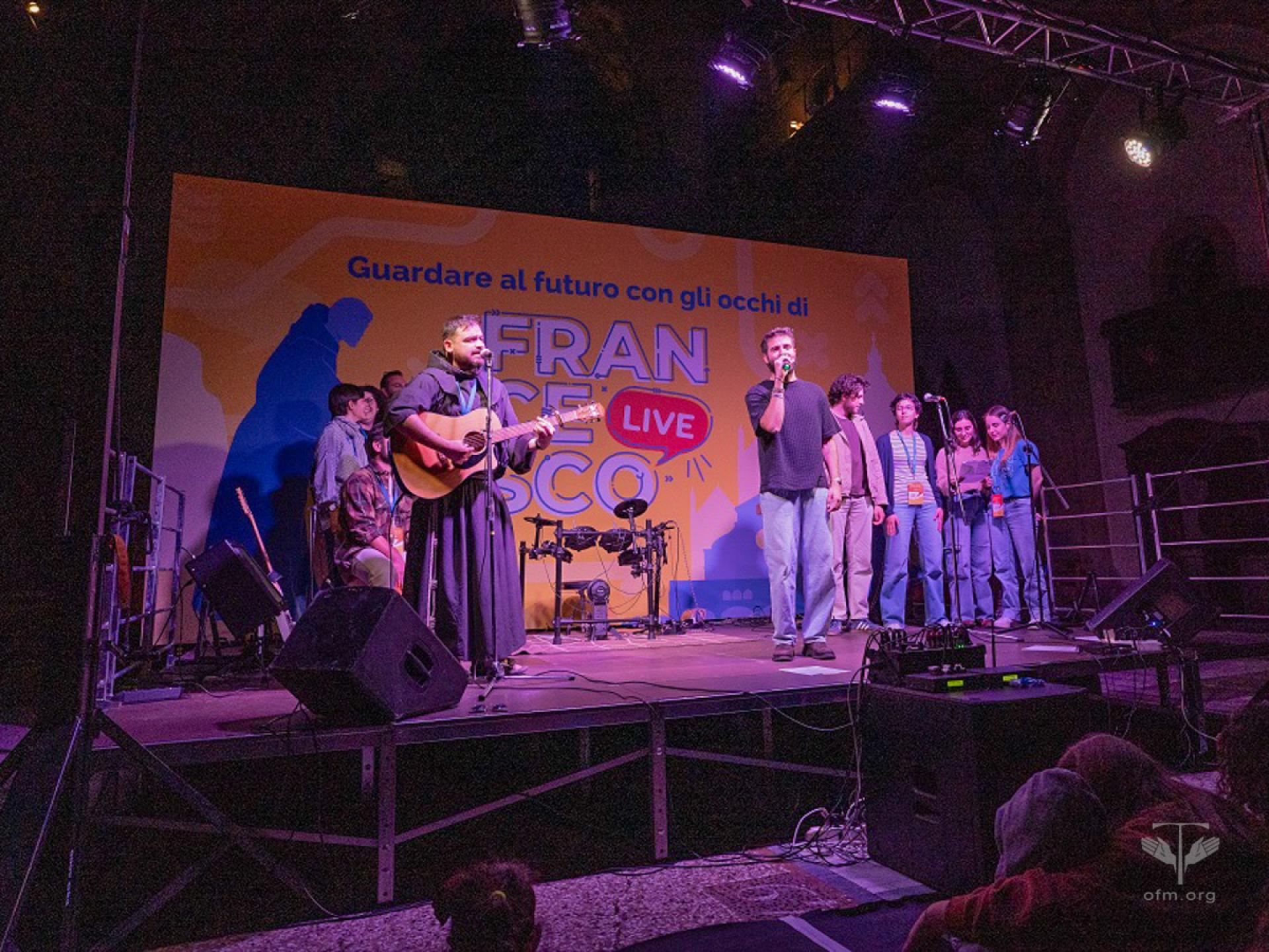 francesco-live-evento-2025-8-1748818991.jpg