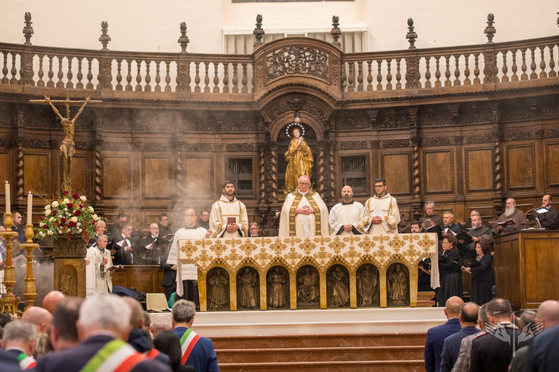 transito-san-francesco-vespri-2025-79-1760625561.jpg
