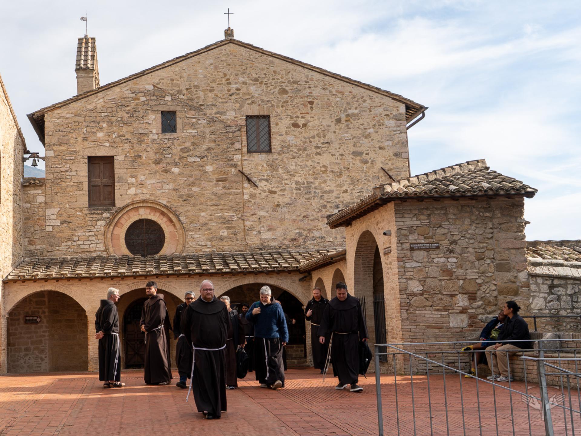 incontro-frati-artisti-assisi-2025-24-1763428376.jpg