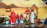 Chào đón cha Tân Chánh xứ Plei Groi