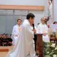 Chào đón cha Tân Chánh xứ Hiếu Đức