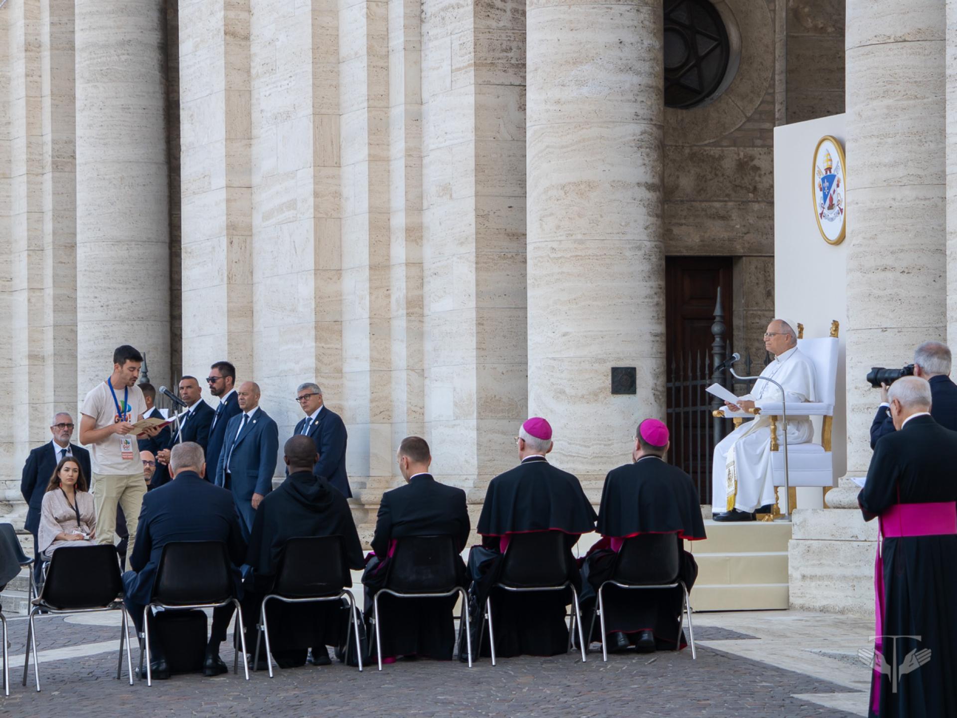 papa-leone-go-assisi-2026-7-1786352921.jpg